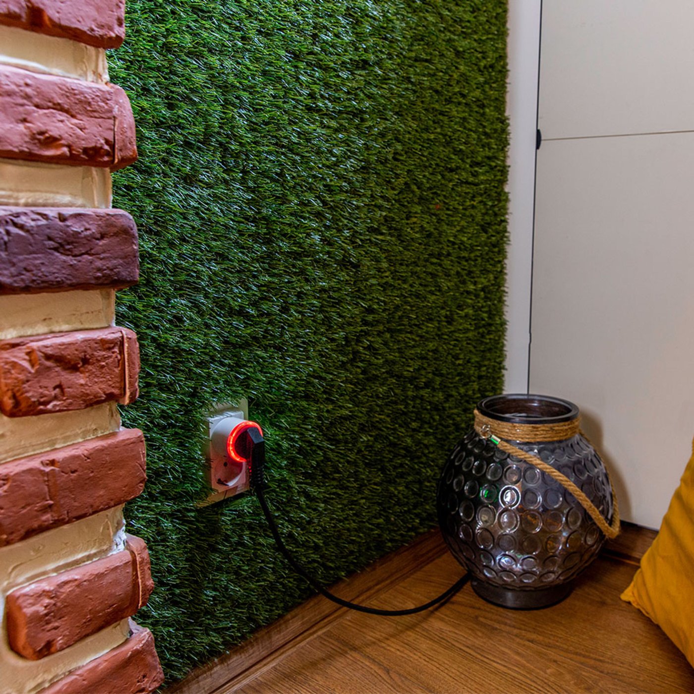 Shelly Wave Plug S LR – smart Z-Wave-plugg med energimätning Svart