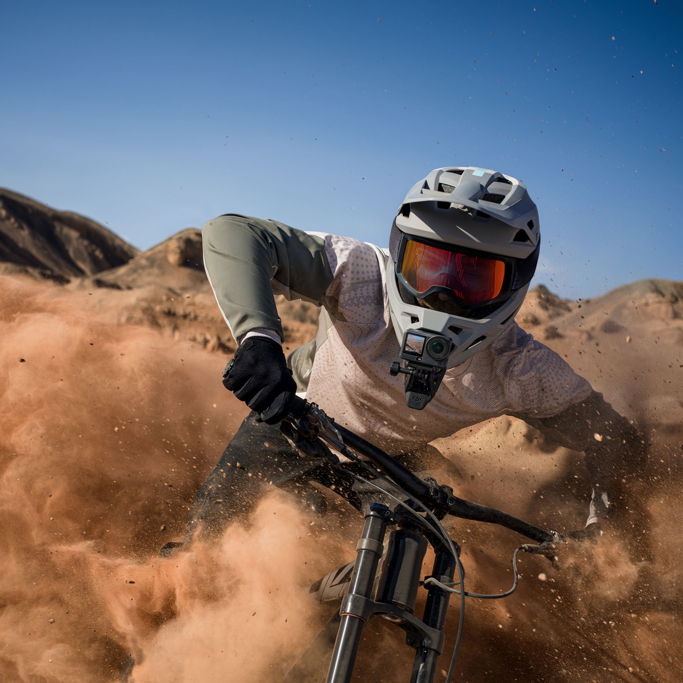 DJI Osmo Action 6 Adventure Combo