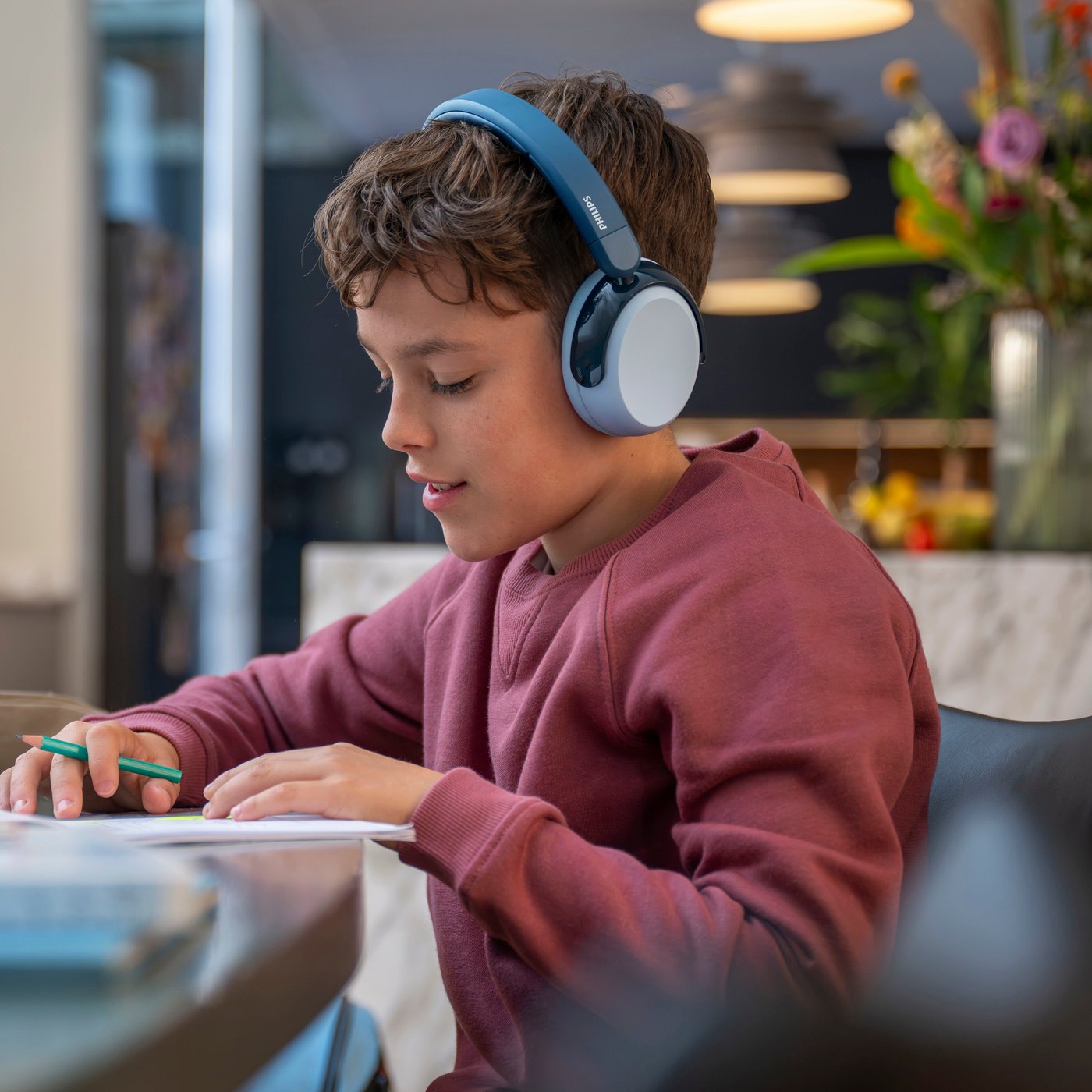 Philips Trådlösa over-ear-hörlurar för barn med brusreducering Blå