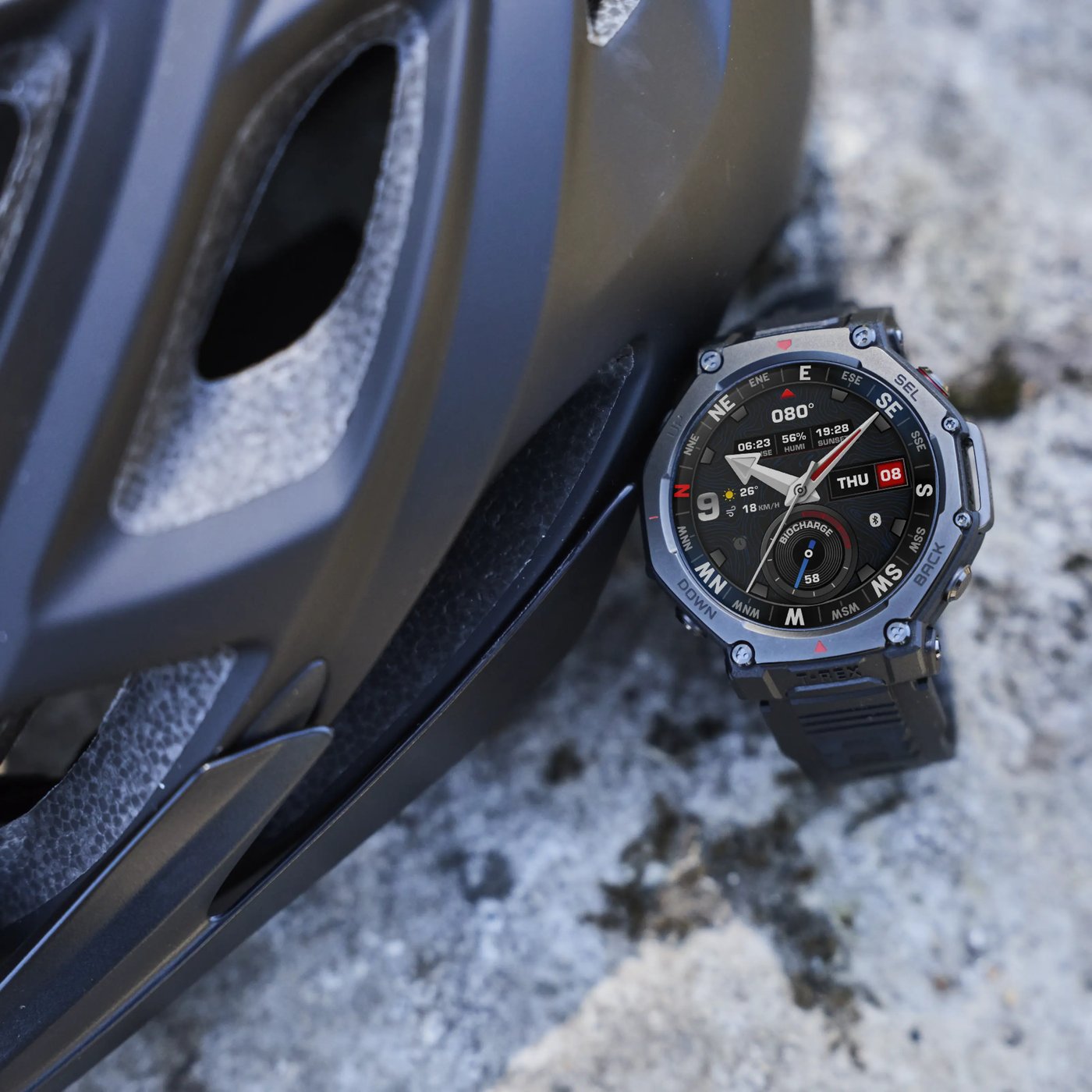 Amazfit Robust multisportklokke med GPS og safirglass 48 mm