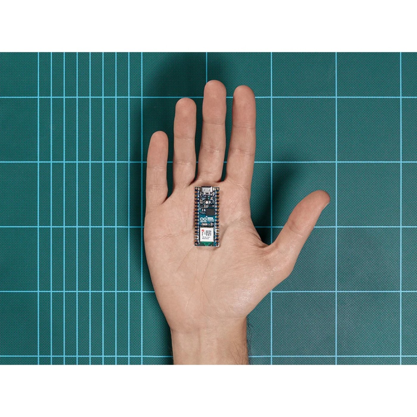 Arduino Nano ESP32 utviklingskort med wifi og Bluetooth