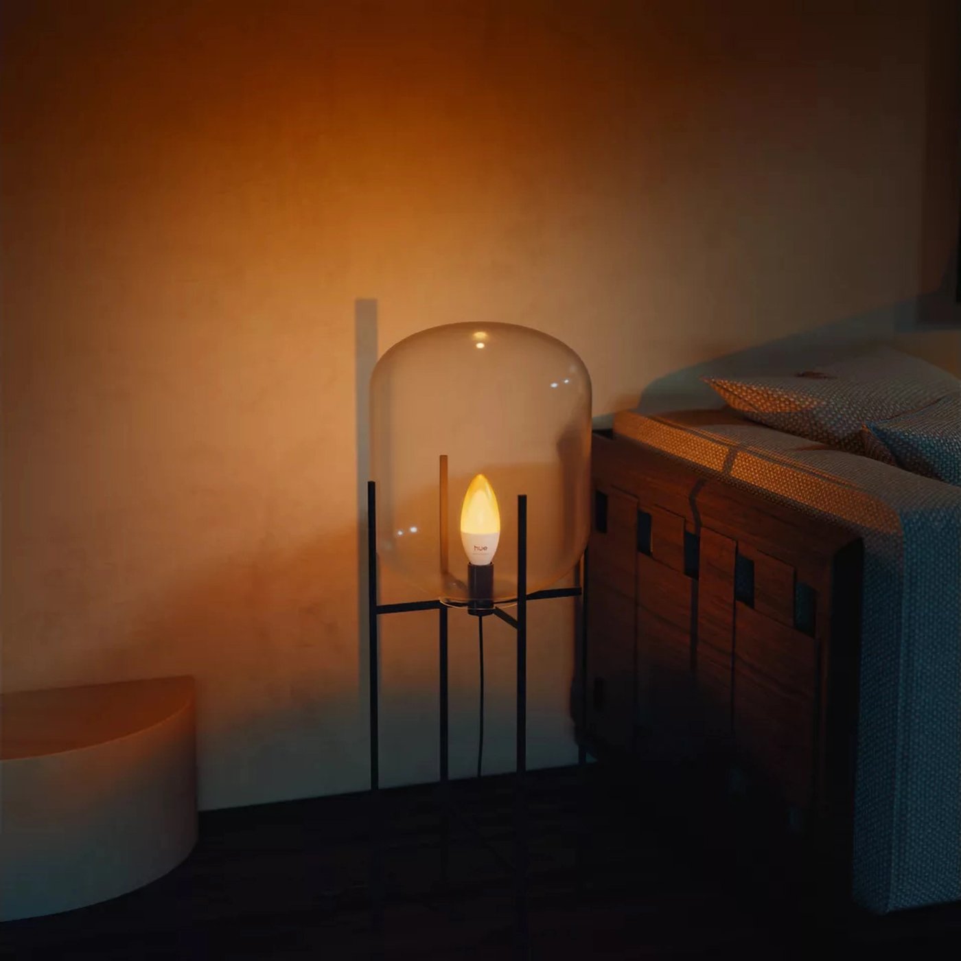 Philips Hue White Ambiance kronljuslampa E14 1-pack