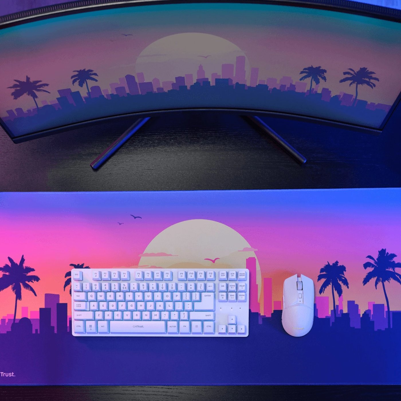 Trust GXT 882 3-in-1 trådløst gamingsett med tastatur, mus og musematte Hvit