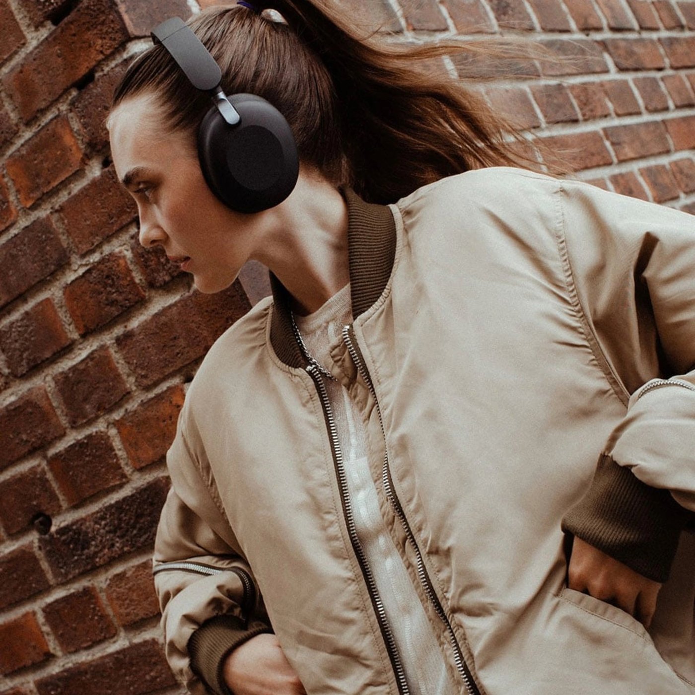 Sudio K2 Pro trådløse over-ear-hodetelefoner med ANC Sort