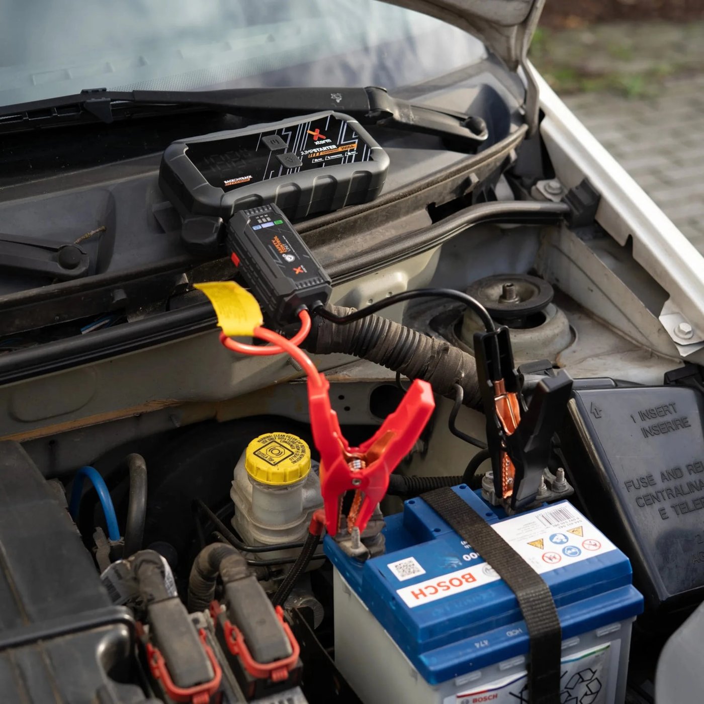 Xtorm SuperBoost 2000A starthjälp för bil