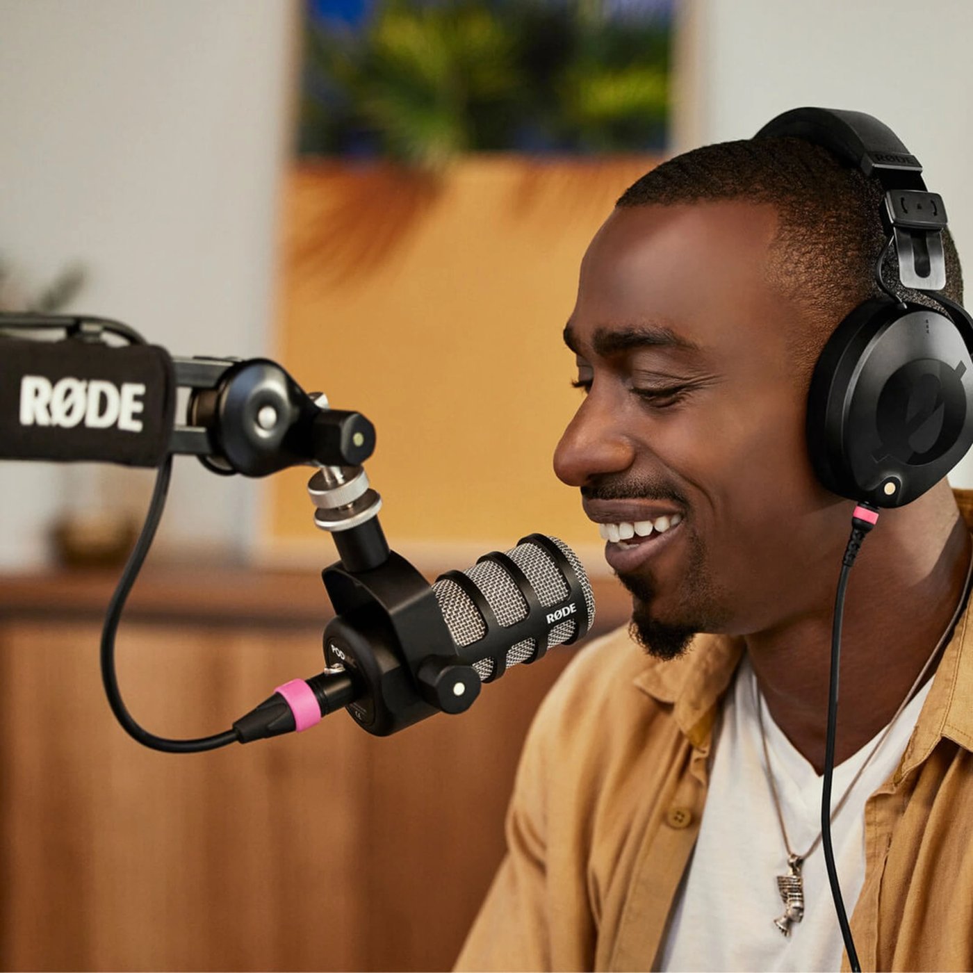 Rode PodMic broadcastmikrofon för podd och streaming
