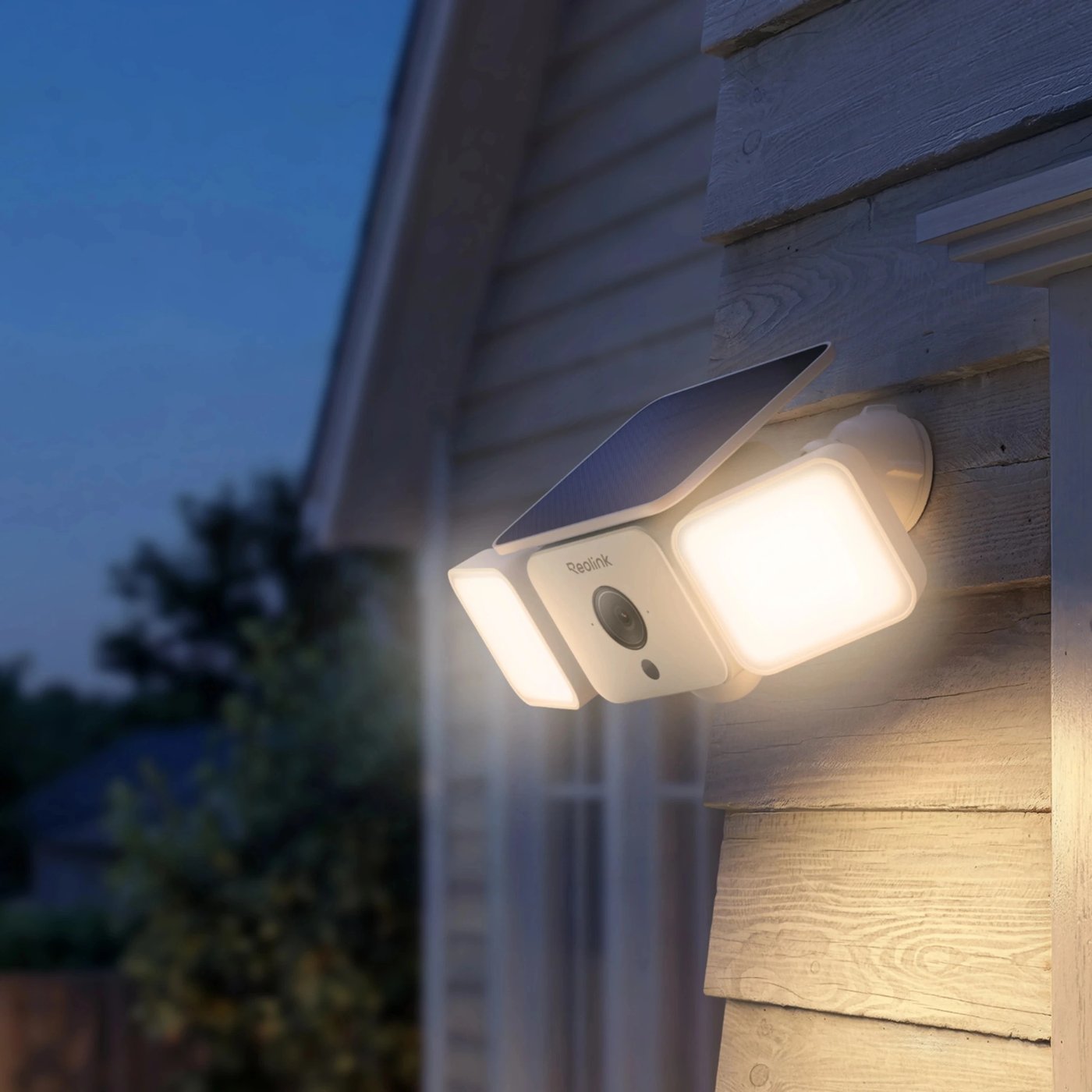 Reolink Solar Floodlight Cam trådløst overvåkingskamera med solpanel 2K