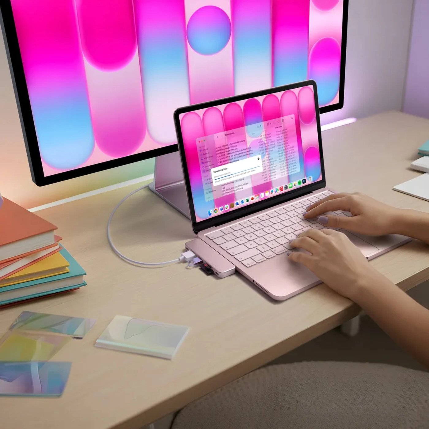 Satechi USB-C Snap Hub för MacBook Neo Rouge