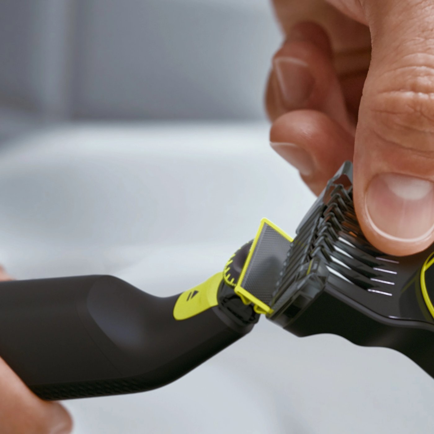 Philips OneBlade Pro 360 skäggtrimmer Ansikte + kropp