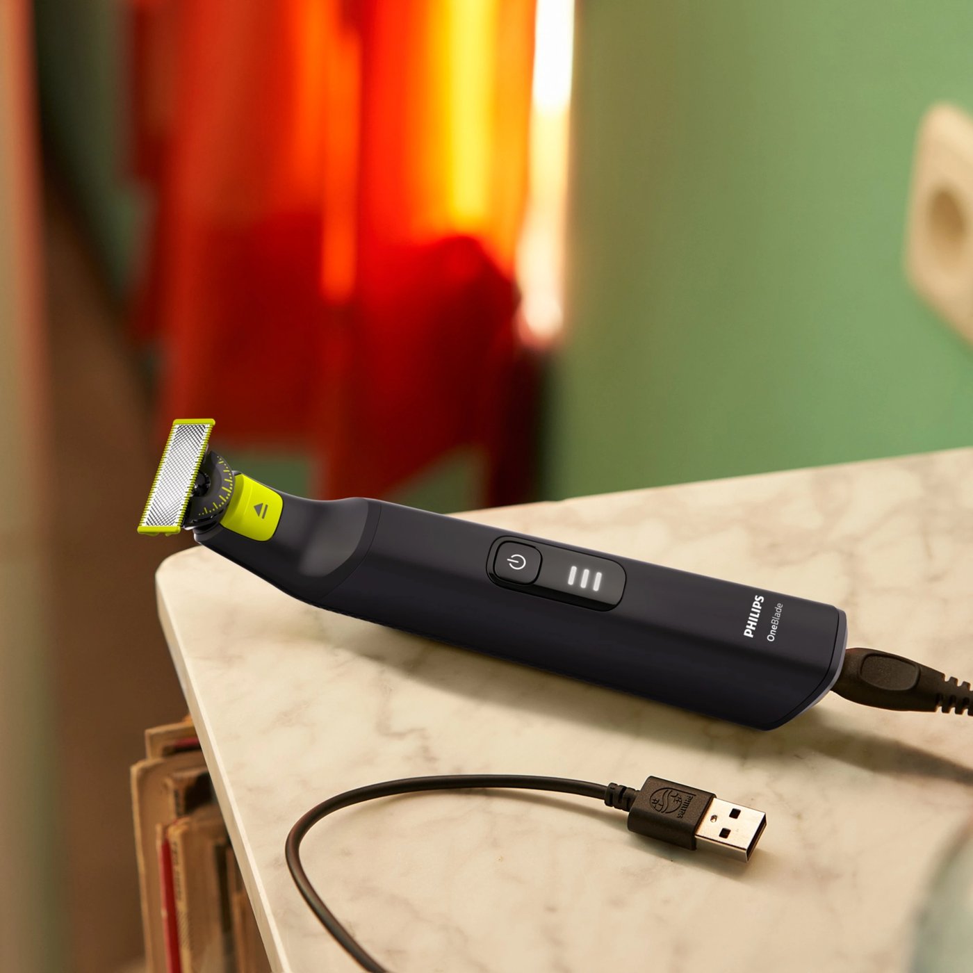 Philips OneBlade Pro 360 skäggtrimmer Ansikte + kropp