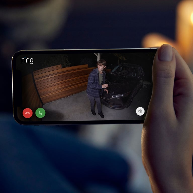 Ring Spotlight Cam Plus Battery Trådløst overvåkingskamera Hvit