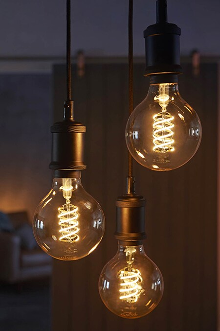 Upptäck möjligheterna med Philips Hue! | 20+ bästa bilderna på Lampor i 2020 | lampor, belysning