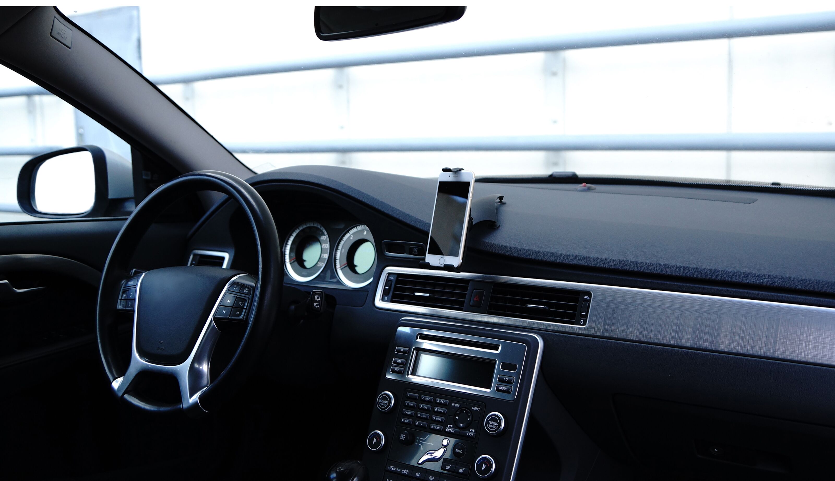 Unisynk Mobilhållare för instrumentpanel