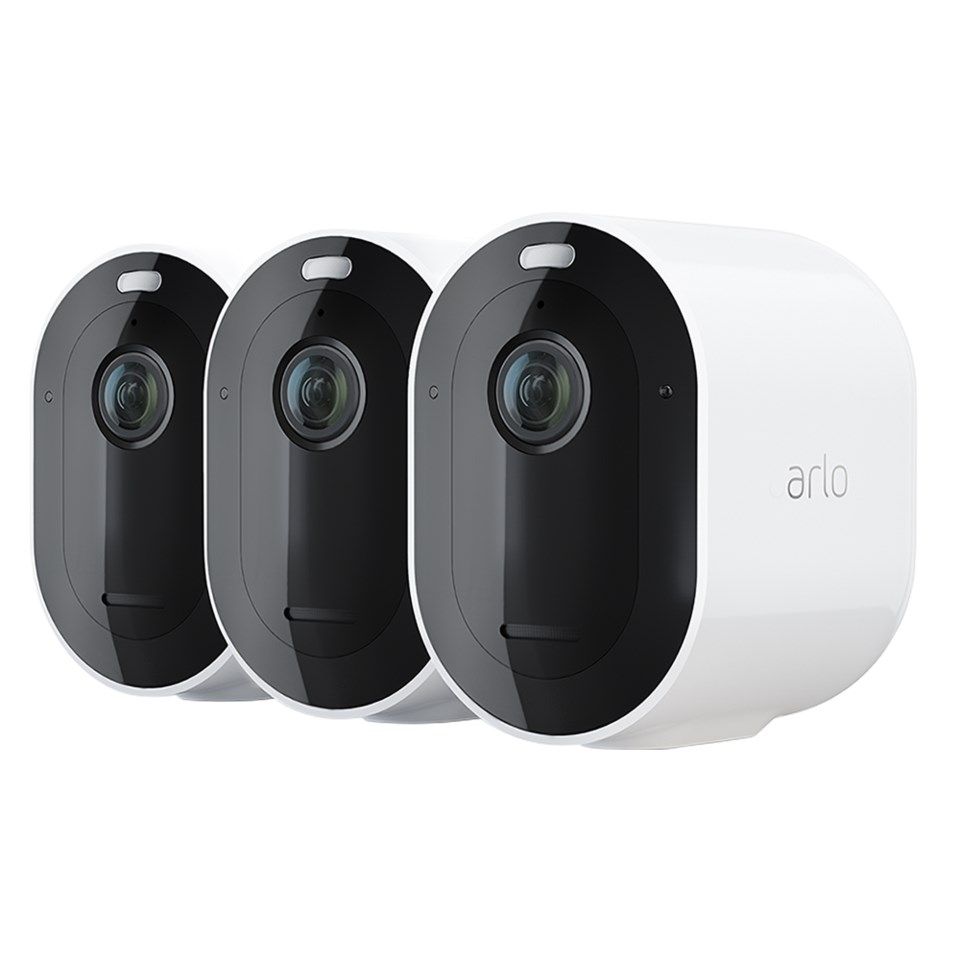 Arlo Pro 4 Spotlight overvåkingskamera 3-pk. Hvit