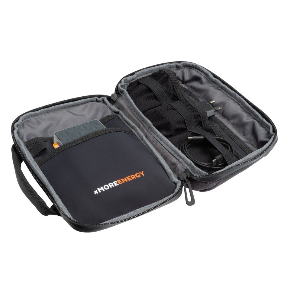 Xtorm Fuel Series 20 W Powerbank Travel Kit