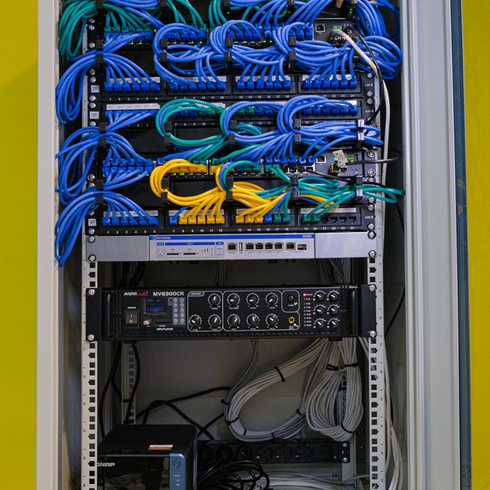 Teltonika RUTXR1 Rackmonterad 4G-router