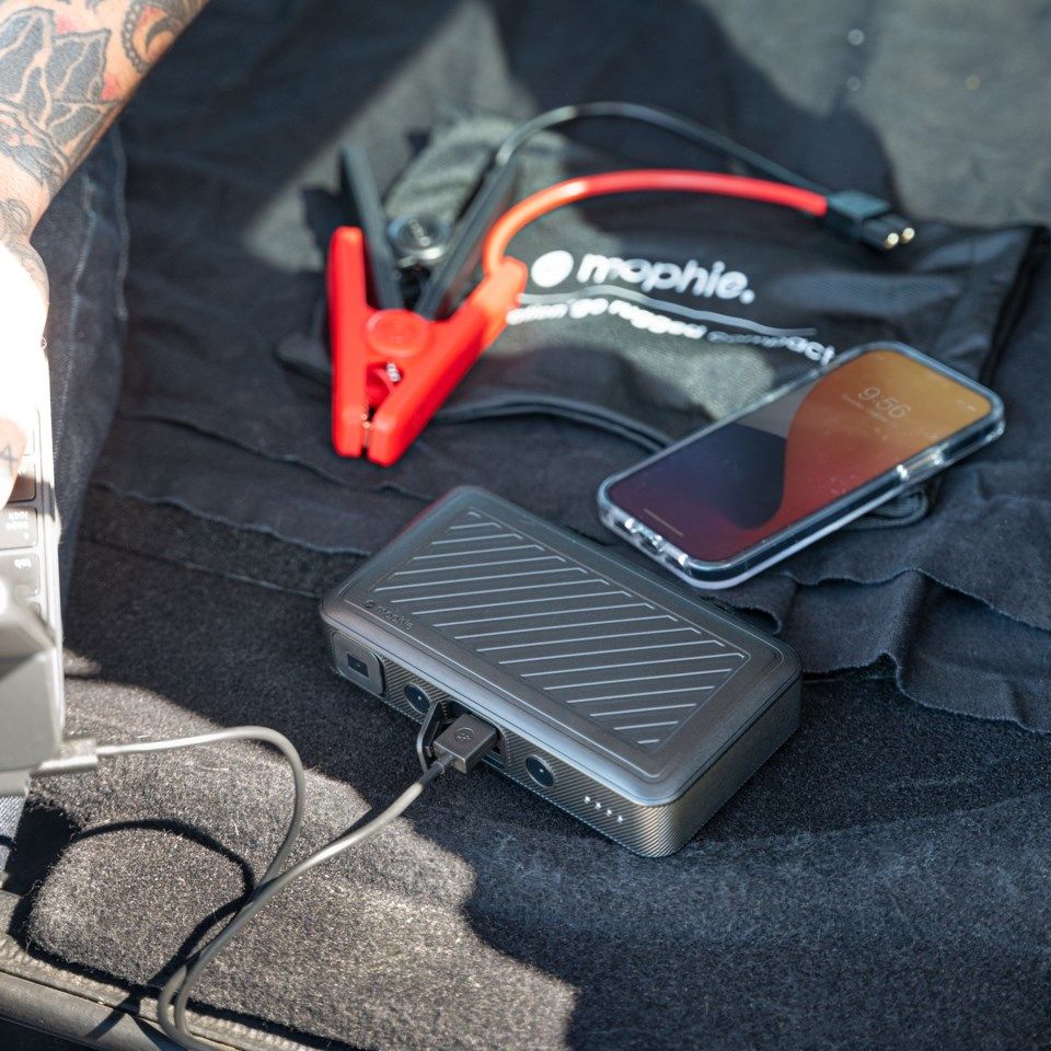 Mophie Go Rugged Compact Starthjelp og powerbank