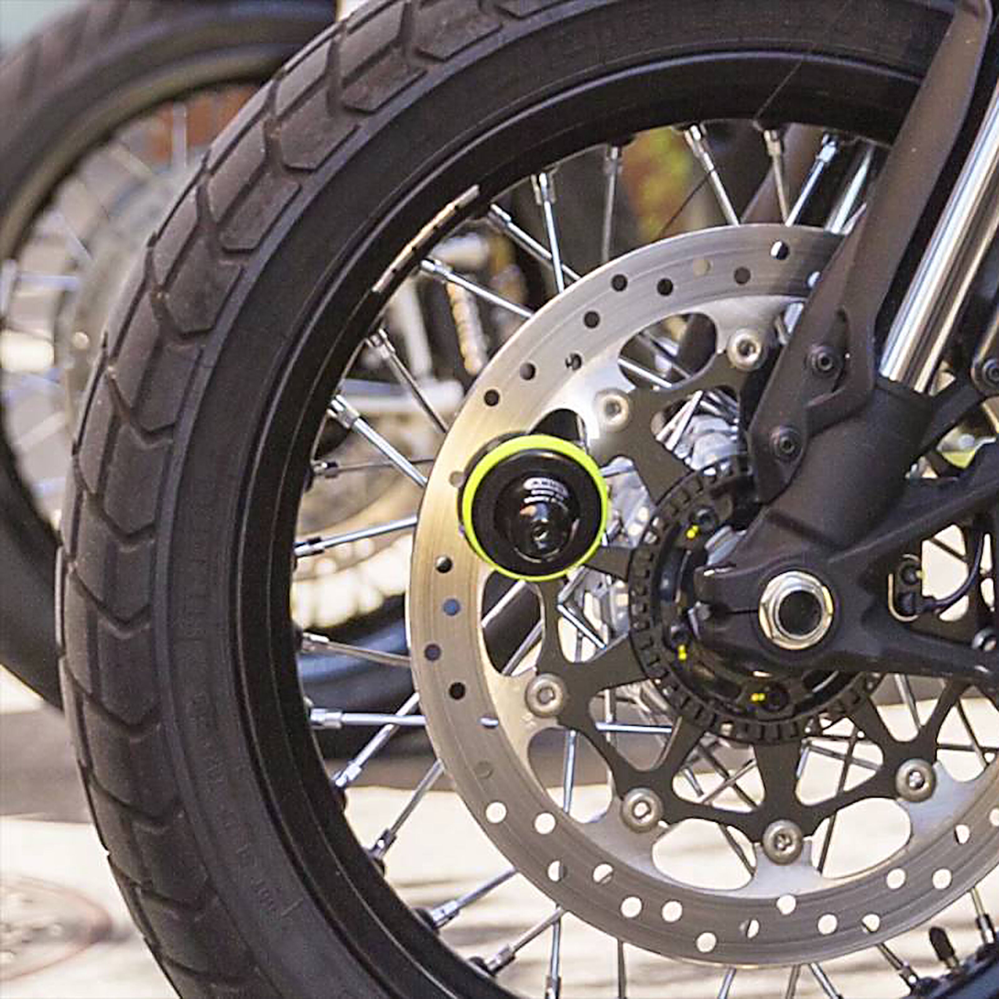 ABUS Antivol à Disque de Frein Granit Victory XPlus 68 Support - Équipement moto ABUS Antivol à Disque de Frein Granit Victory XPlus 68 Support - Équipement moto