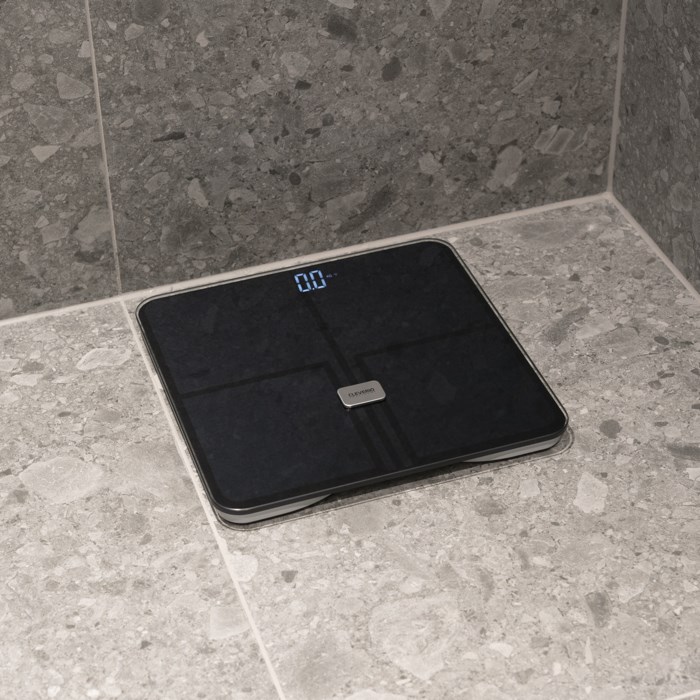 Cleverio Smart Scale Personvåg med wifi Svart