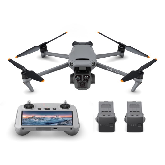 DJI Mavic 3 Pro RC Fly More Combo